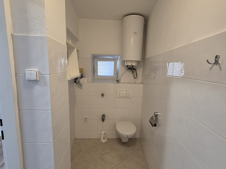Комерційне приміщення в оренду, 66 м² (7 з 7)