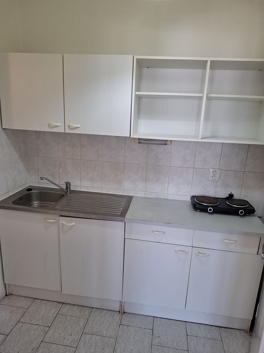 Pronájem bytu 1+kk 25 m² – fotografie 4