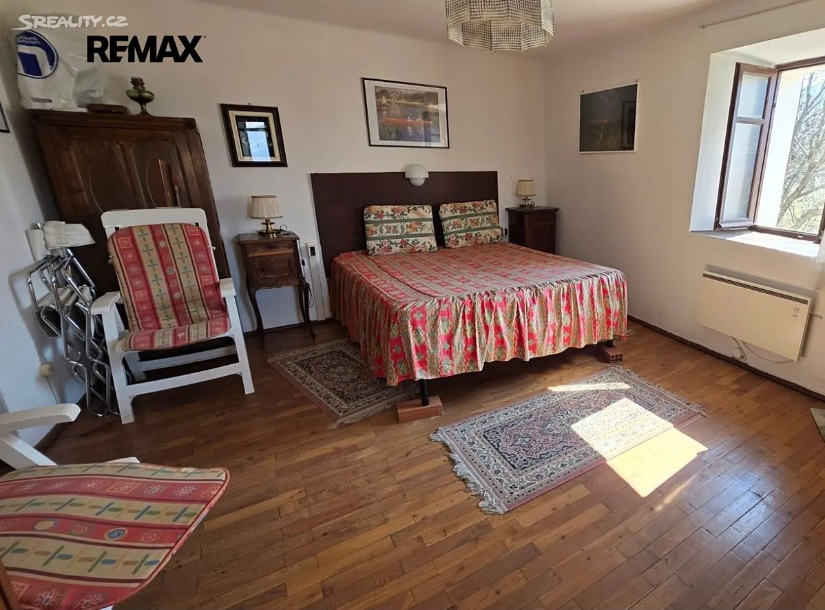 Prodej vily 300 m², pozemek 2500 m² - Vista 6