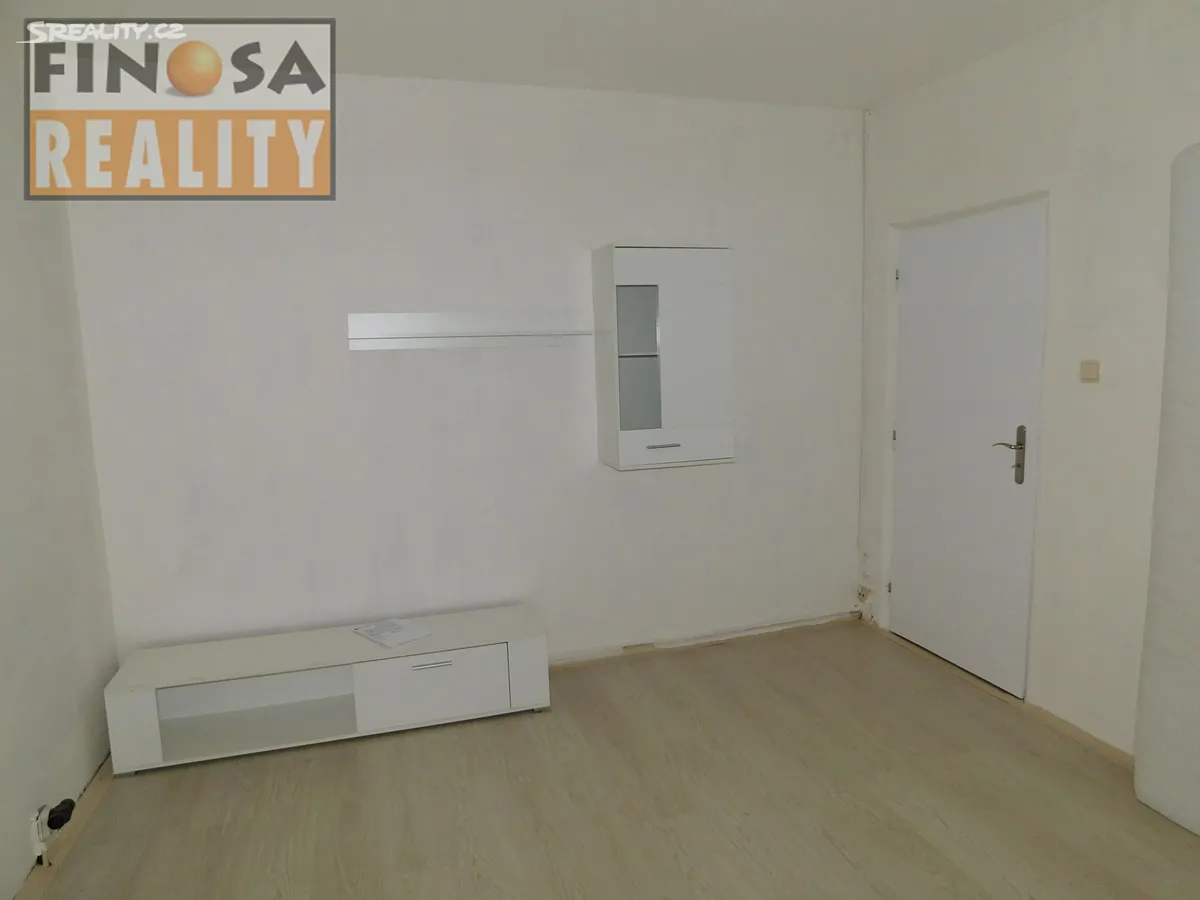 Pronájem bytu 1+1 35 m² – pohled 3