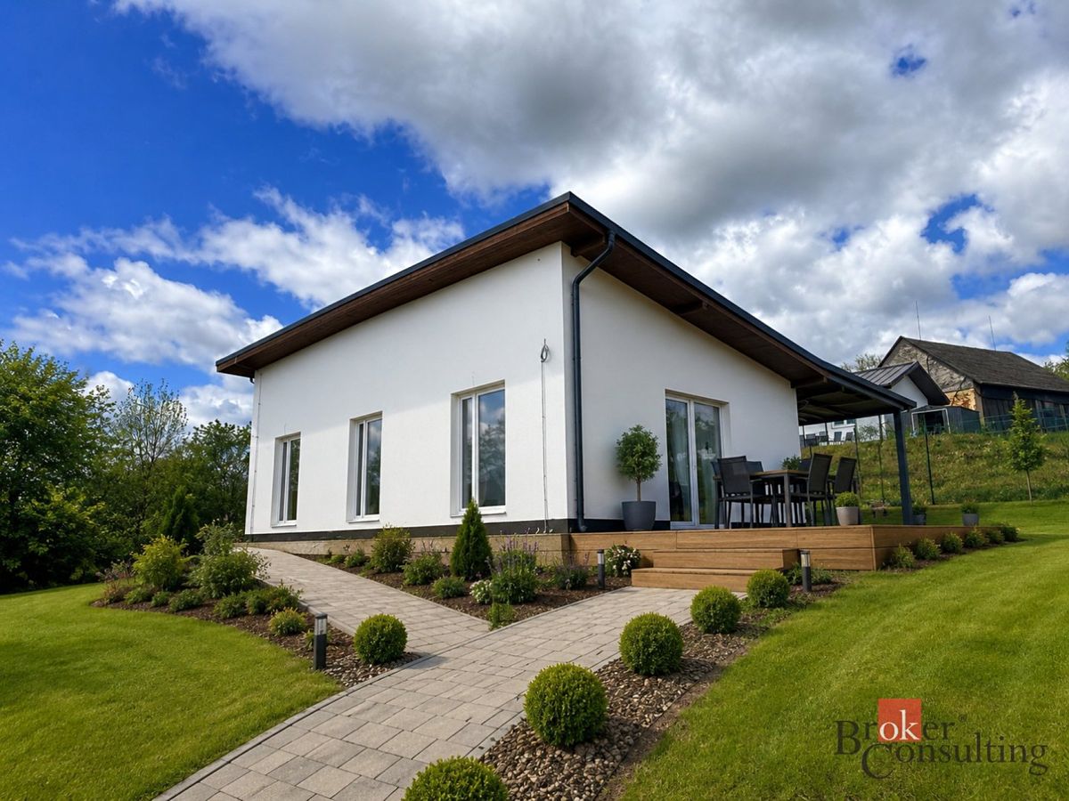 Prodej rodinného domu 92 m², pozemek 818 m²
