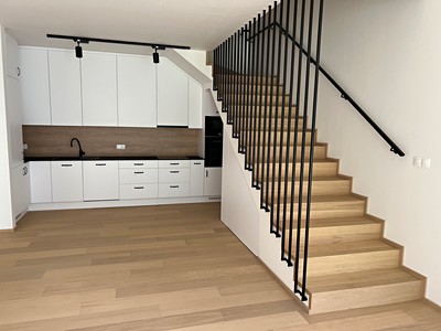 Pronájem bytu 4+kk 118 m²