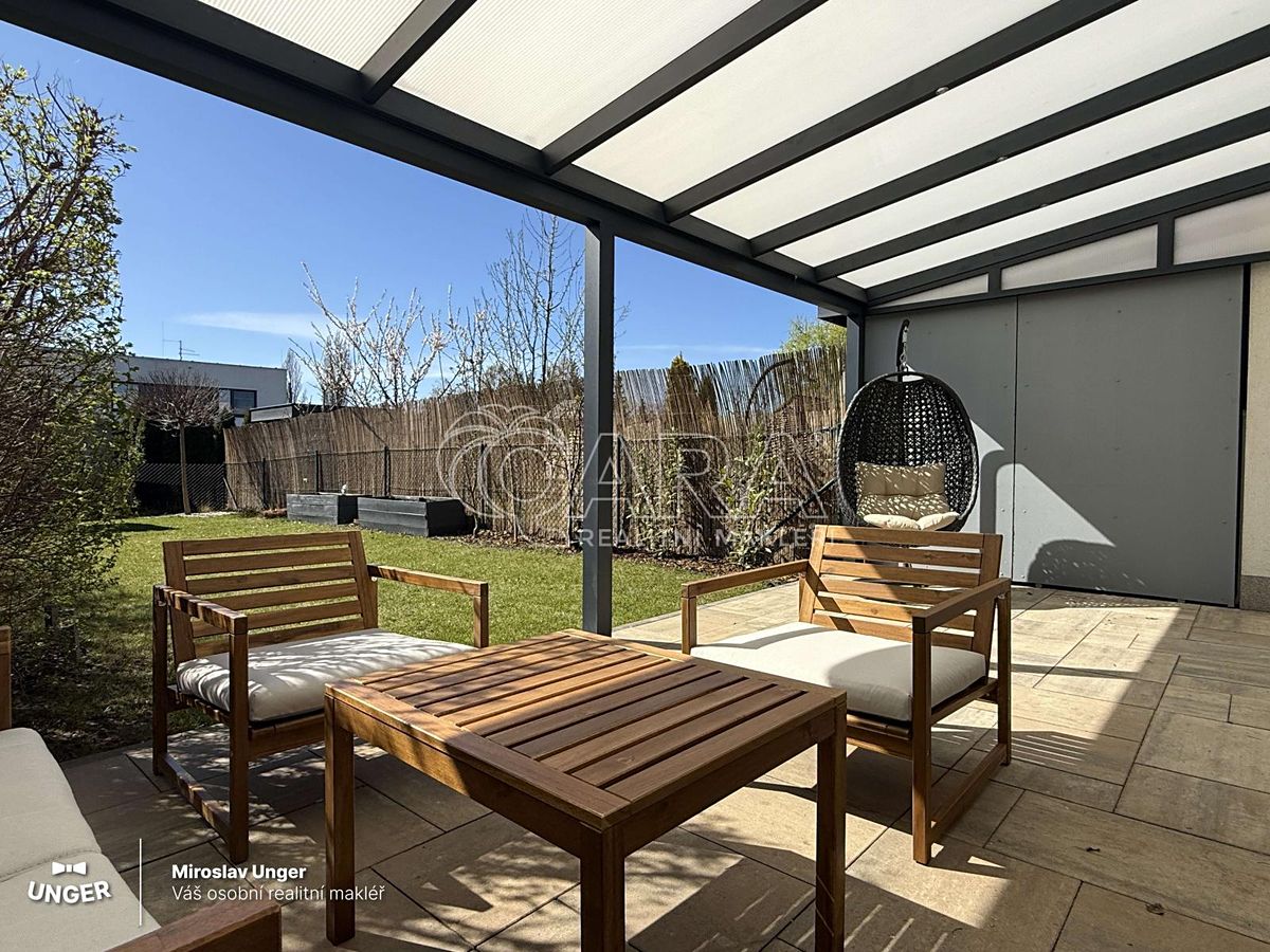 Prodej rodinného domu 112 m², pozemek 236 m² – fotografie 3