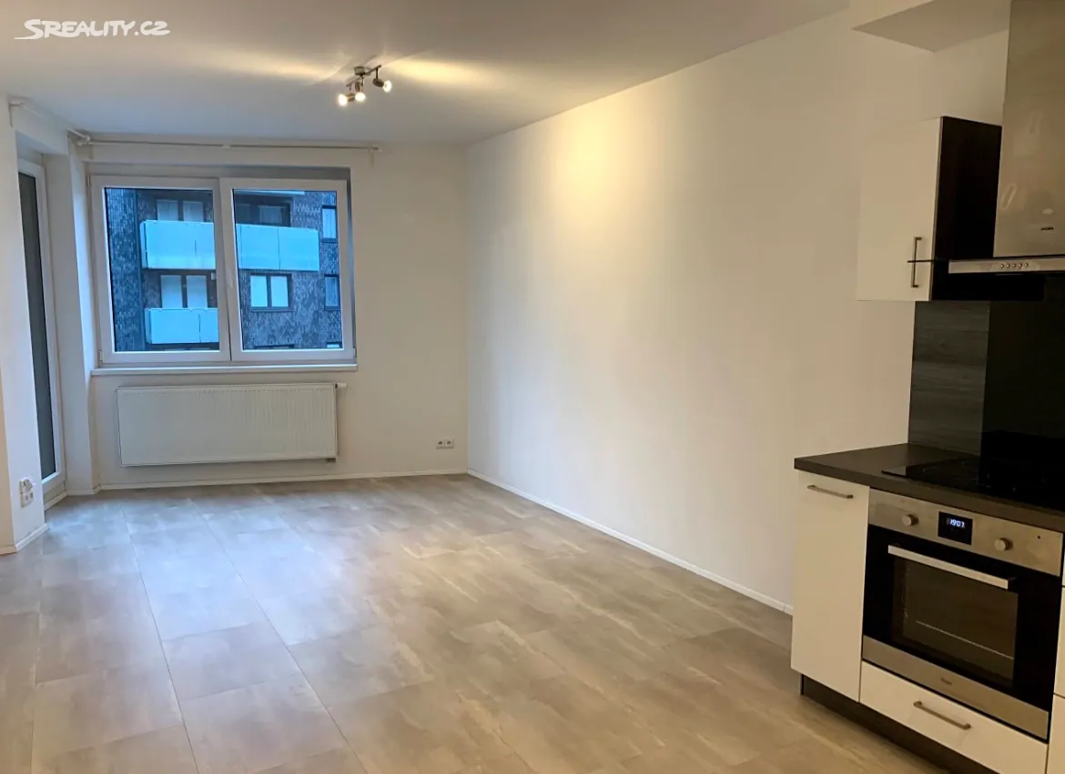 Pronájem bytu 2+kk 58 m² – pohled 6