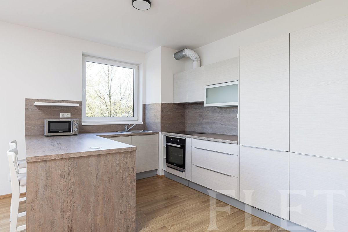 Pronájem bytu 2+kk 56 m²