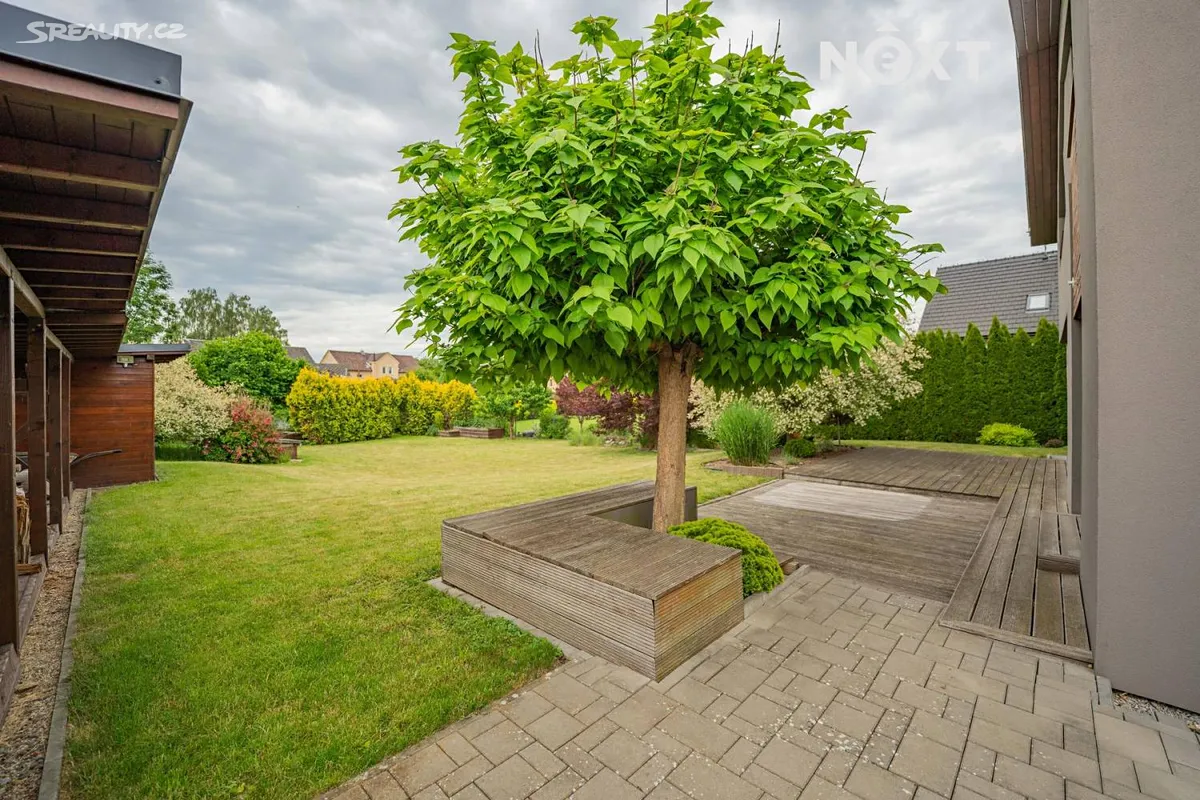 Prodej rodinného domu 176 m², pozemek 1014 m² – pohled 3