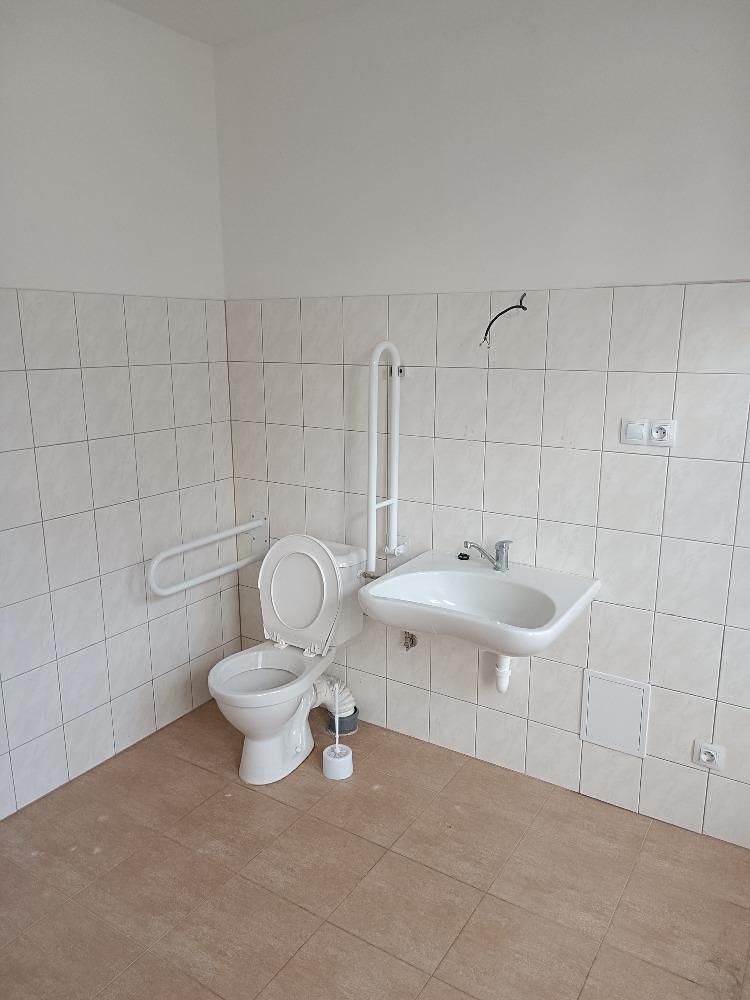 Pronájem bytu 1+kk 29 m² – fotografie 4