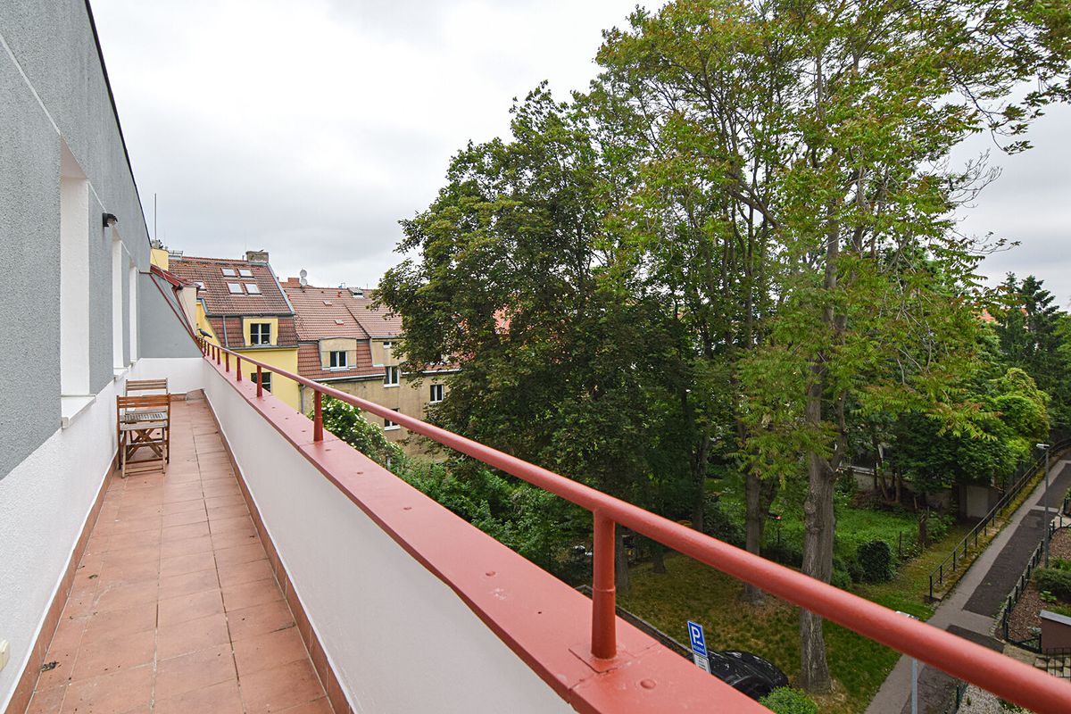 Pronájem bytu 2+kk 74 m²