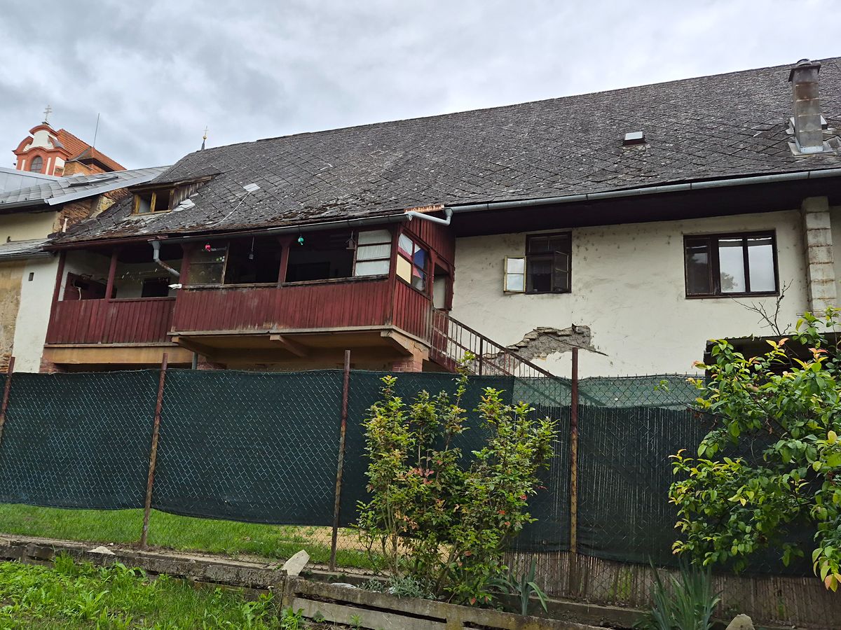 Prodej rodinného domu 138 m², pozemek 2376 m² – fotografie 2