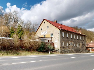 Prodej  rodinného domu 313 m², pozemek 2 261 m²