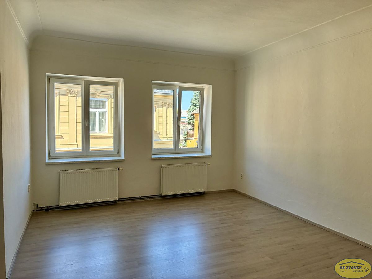 Pronájem bytu 2+kk 63 m² – fotografie 2