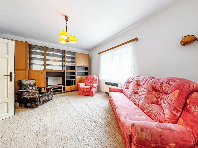 Prodej rodinného domu 240 m², pozemek 623 m², Krupka – náhled fotky 2