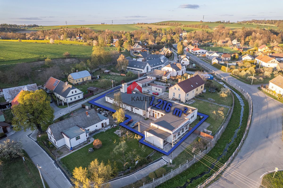 Prodej výrobní haly, prostoru 654 m²