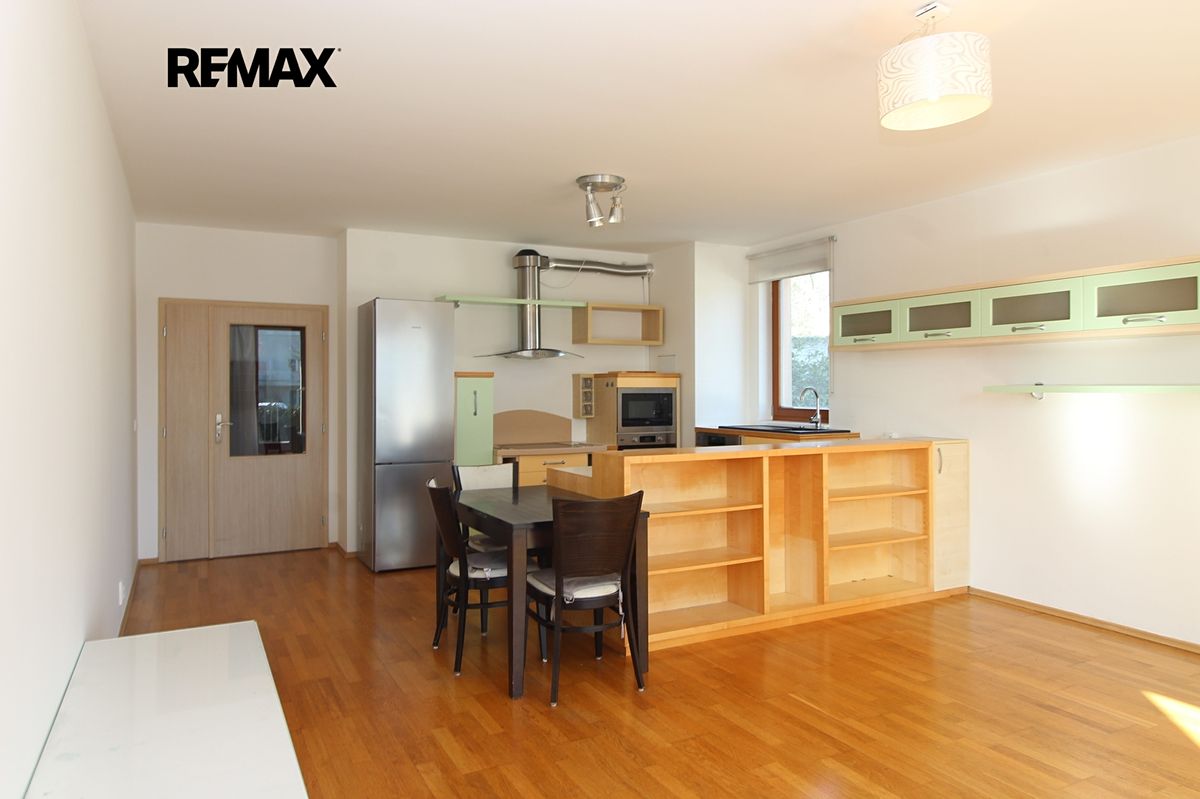 Pronájem bytu 3+kk 76 m²