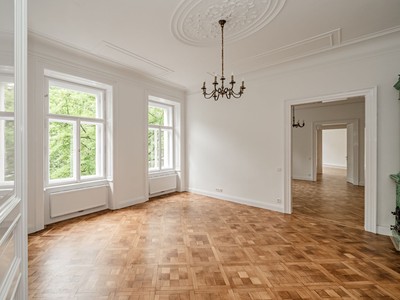 Pronájem kanceláře 255 m²
