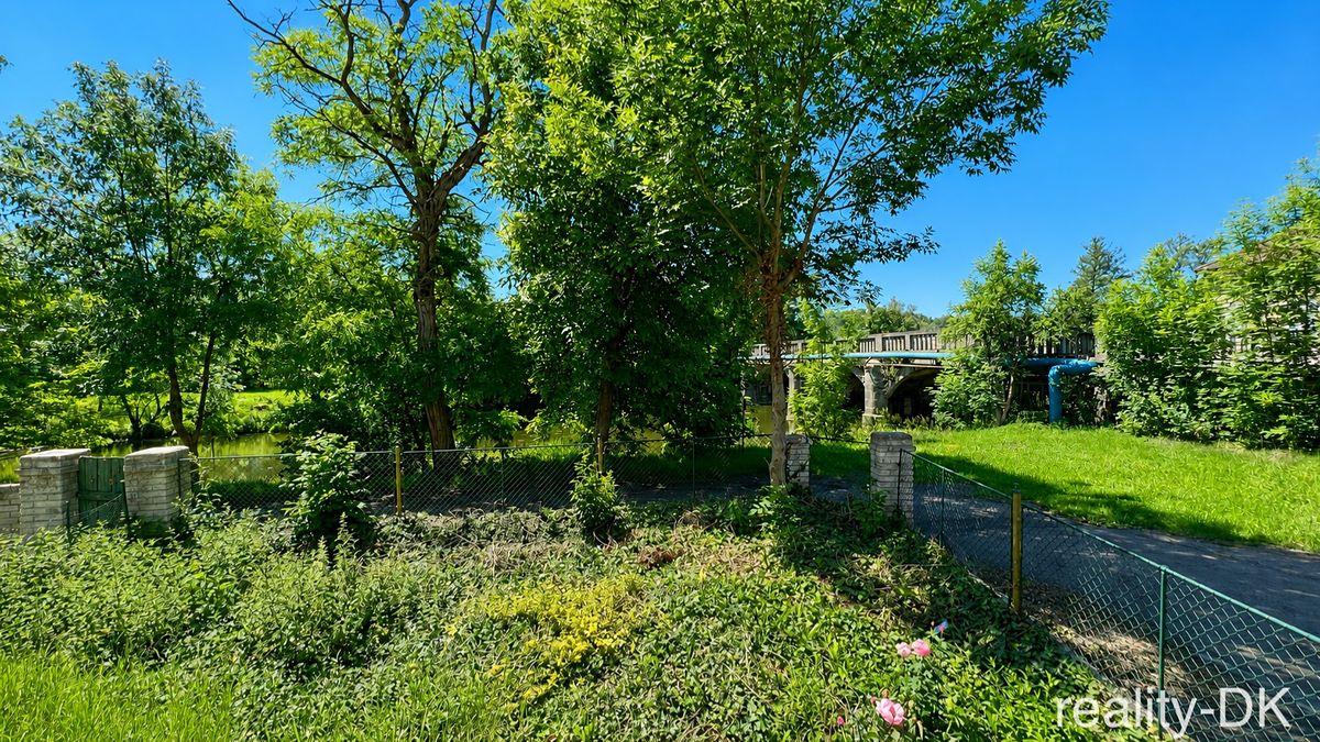 Prodej rodinného domu 180 m², pozemek 252 m² – fotografie 4