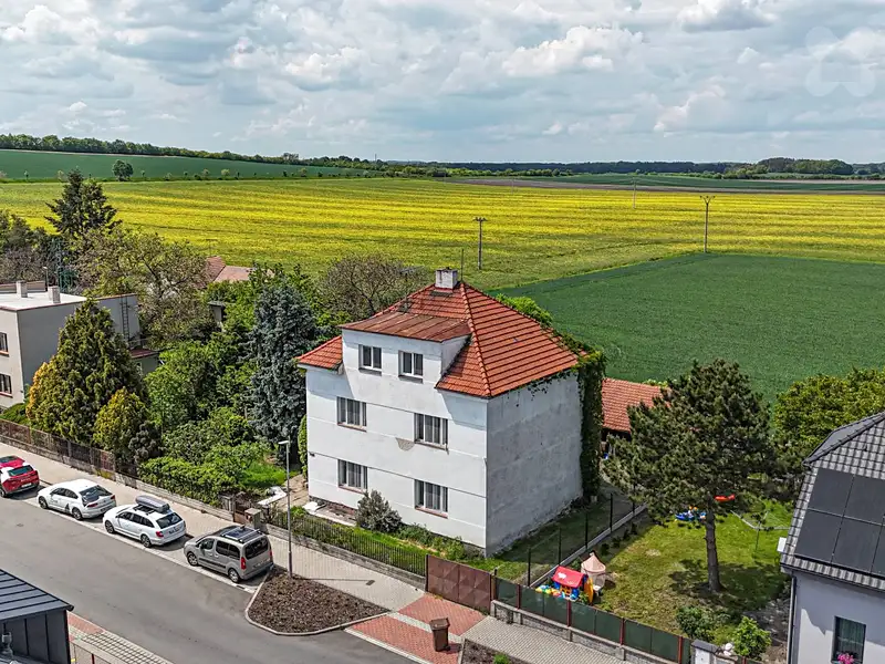 Prodej komerční nemovitosti 250 m², Sadská – náhled fotky 1