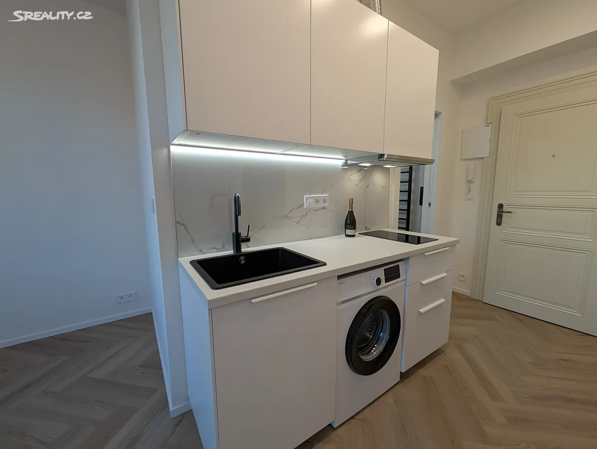Pronájem bytu 1+kk 22 m² – pohled 4