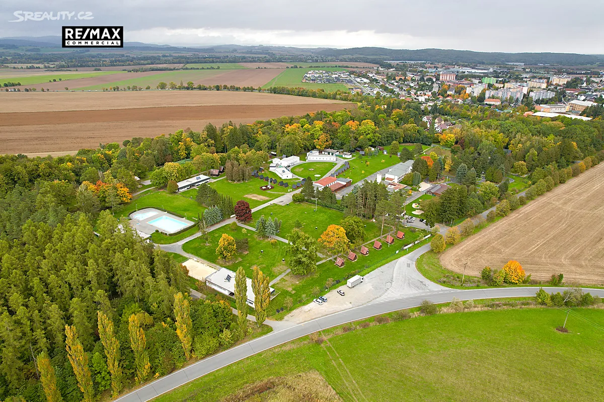 Prodej komerční nemovitosti 3734 m²