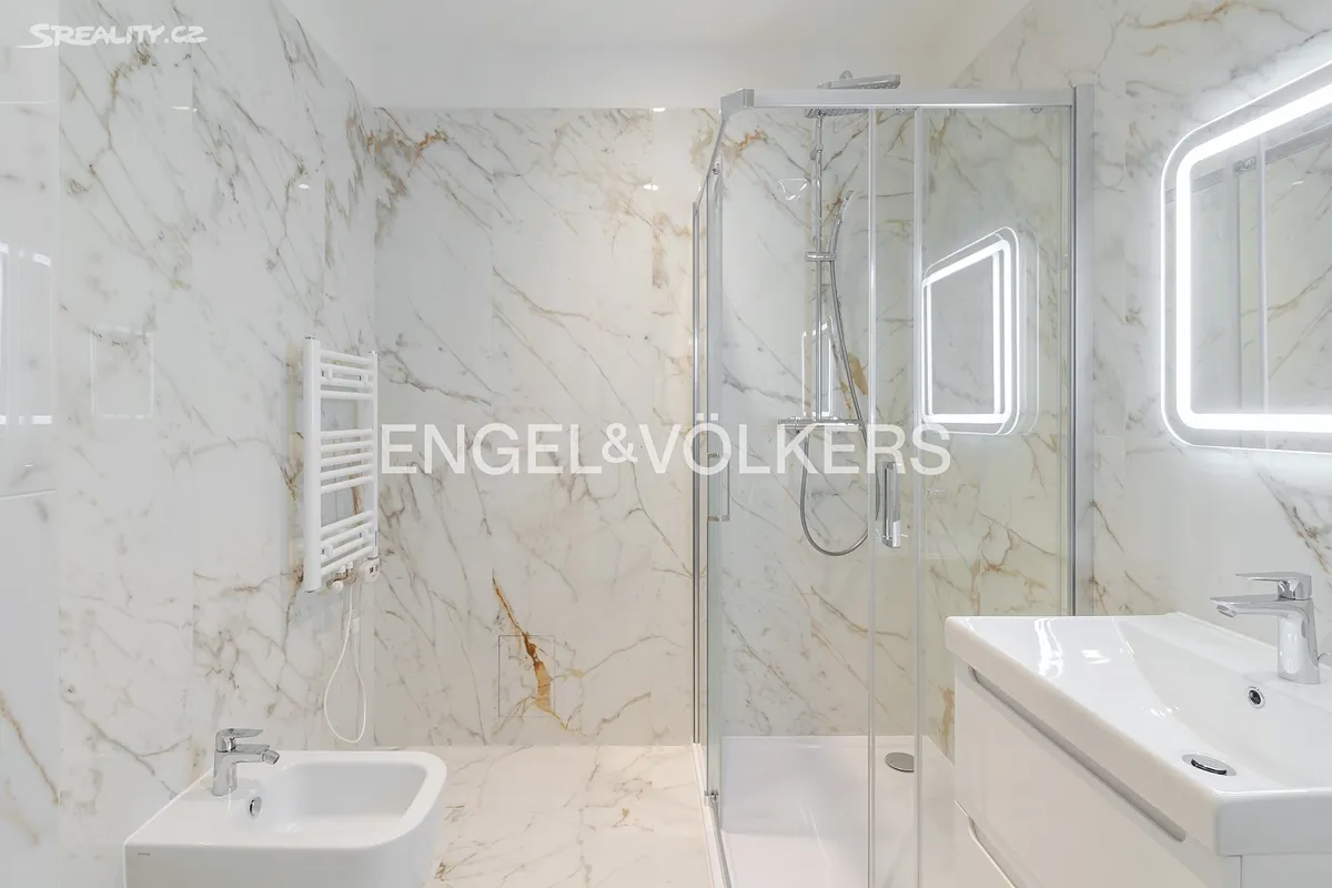 Pronájem bytu 2+kk 47 m² – pohled 5