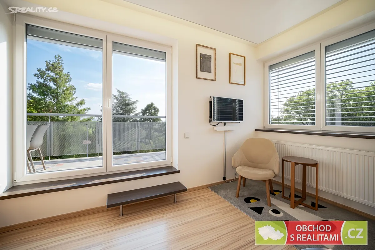 Prodej bytu 2+kk 73 m² – pohled 6