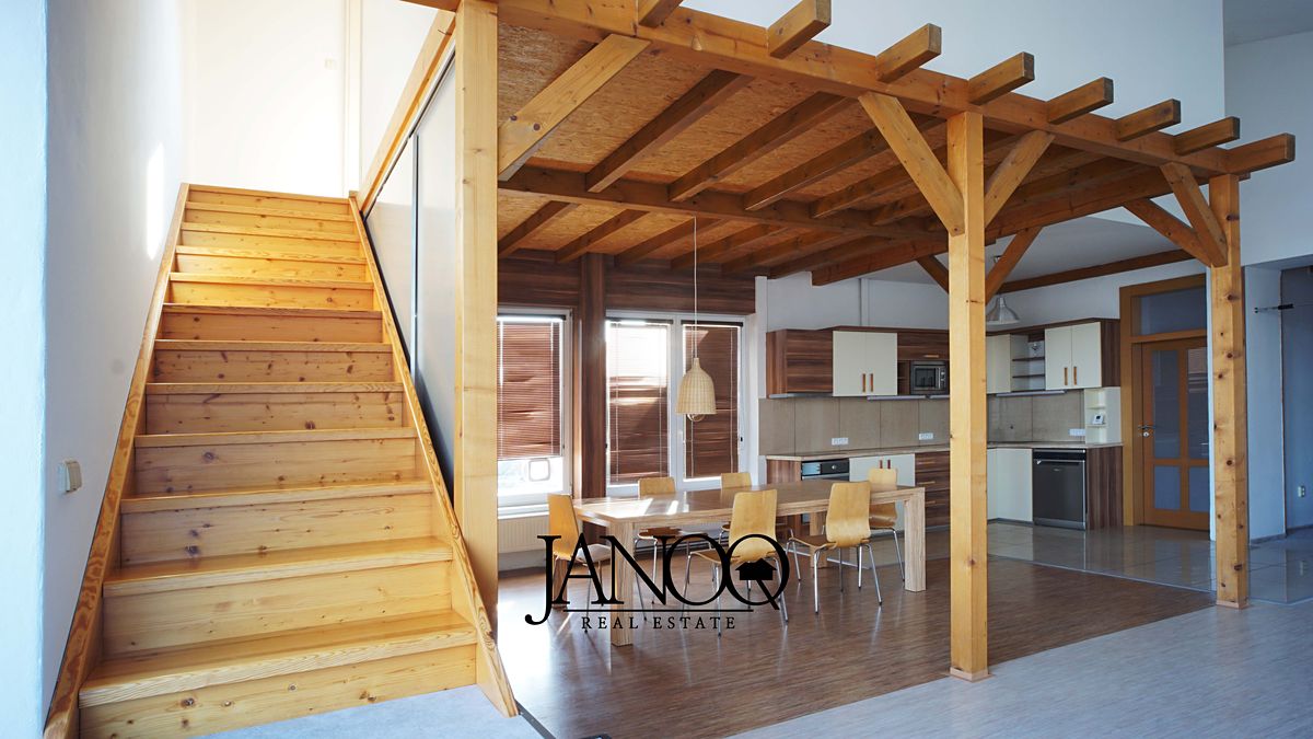 Pronájem bytu 3+kk 136 m²
