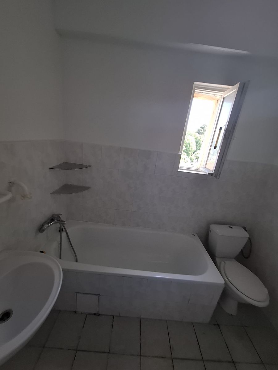 Pronájem bytu 1+kk 25 m² – fotografie 3