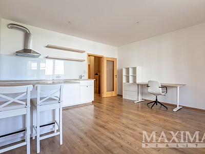 Pronájem bytu 1+kk 34 m²
