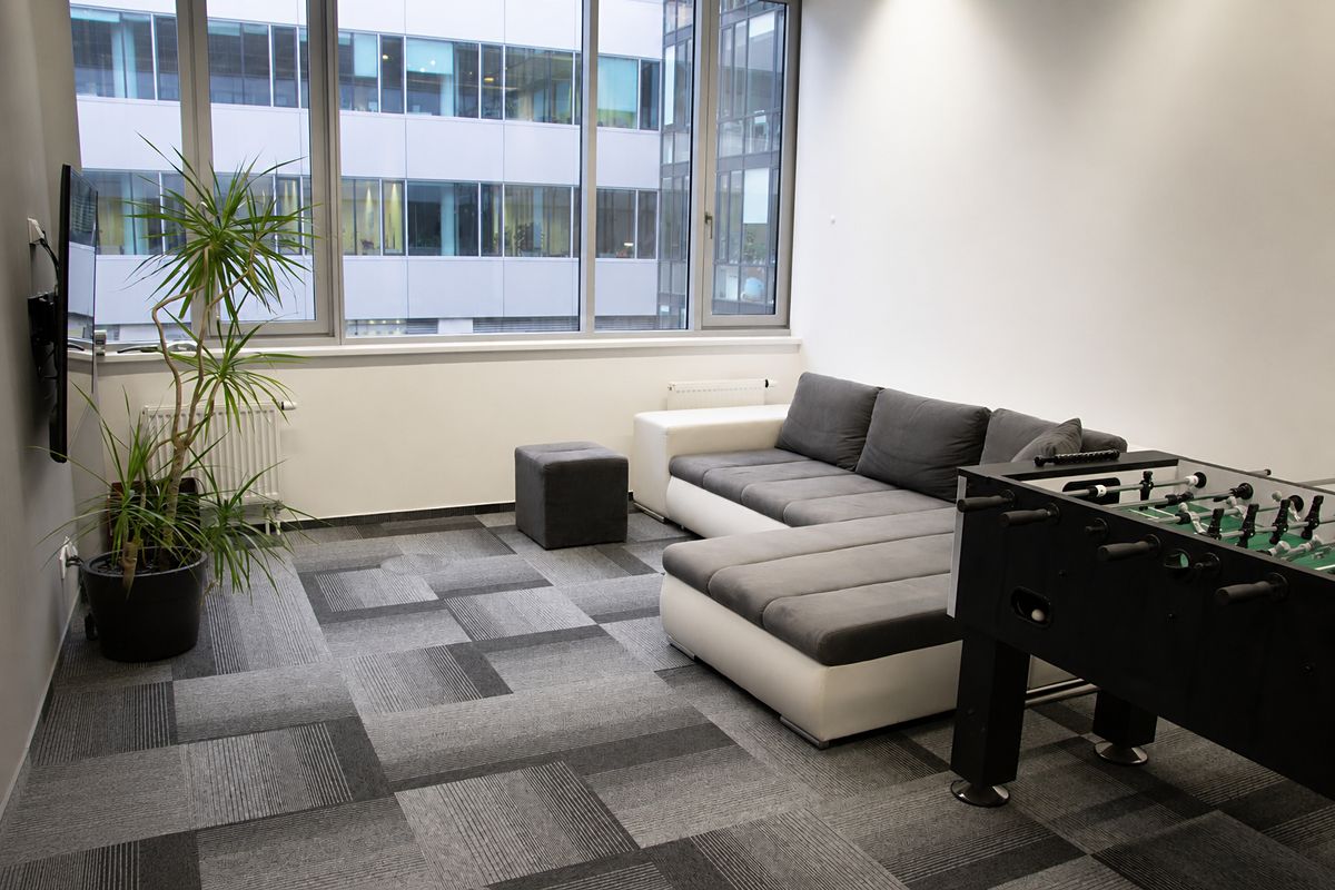 Pronájem kanceláře 375 m² – fotografie 5