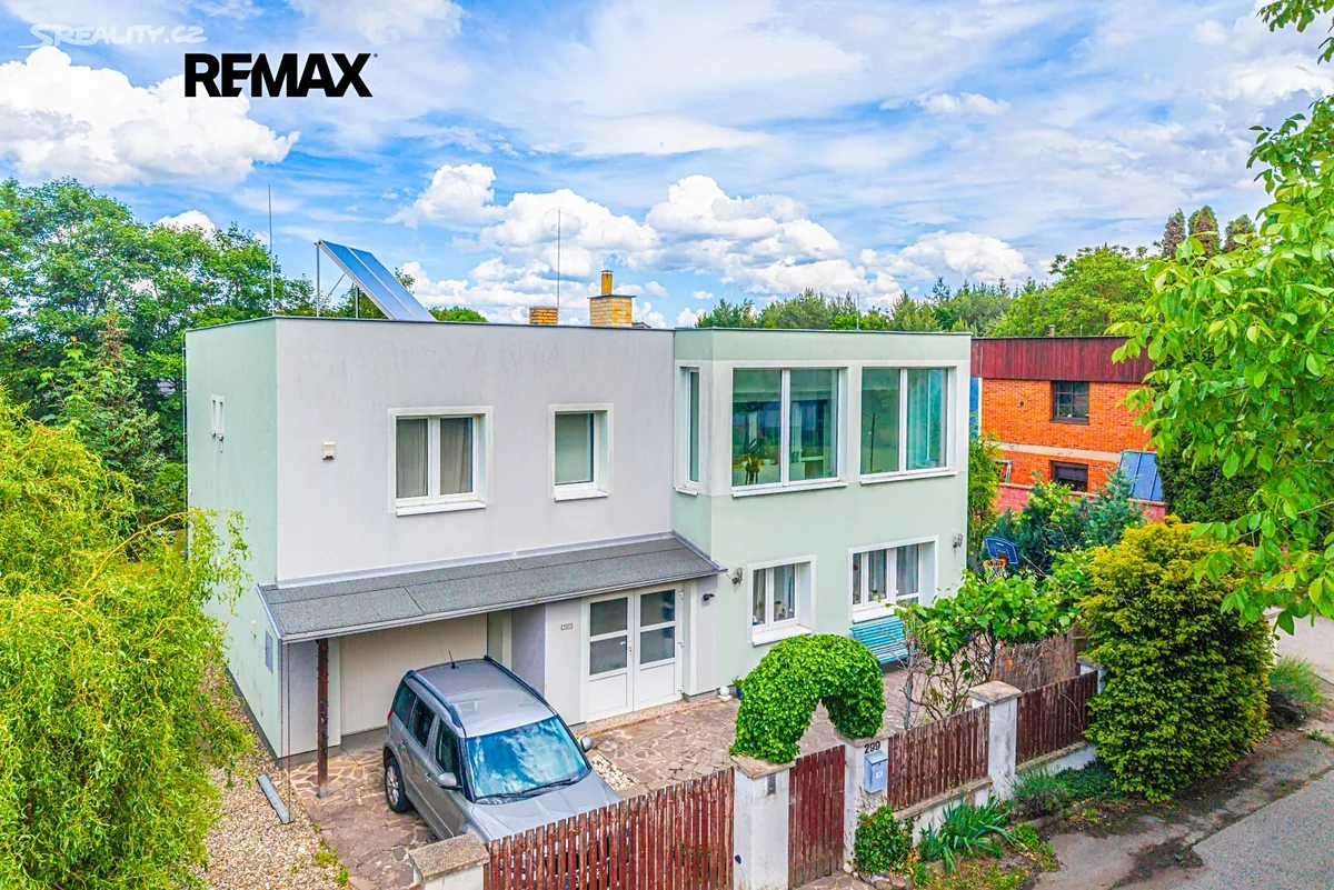 Prodej rodinného domu 190 m², pozemek 598 m², V Jezerech