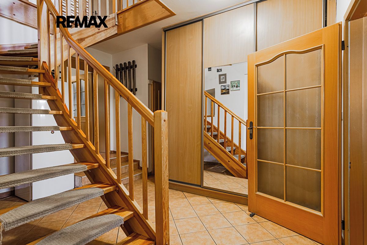 Prodej vícegeneračního domu 267 m², pozemek 2283 m² – fotografie 2