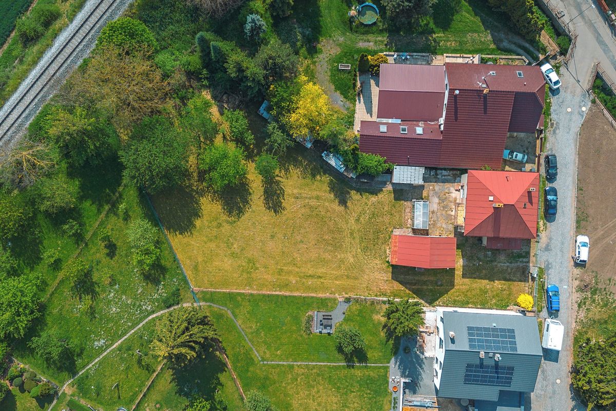 Prodej stavebního pozemku 1085 m²