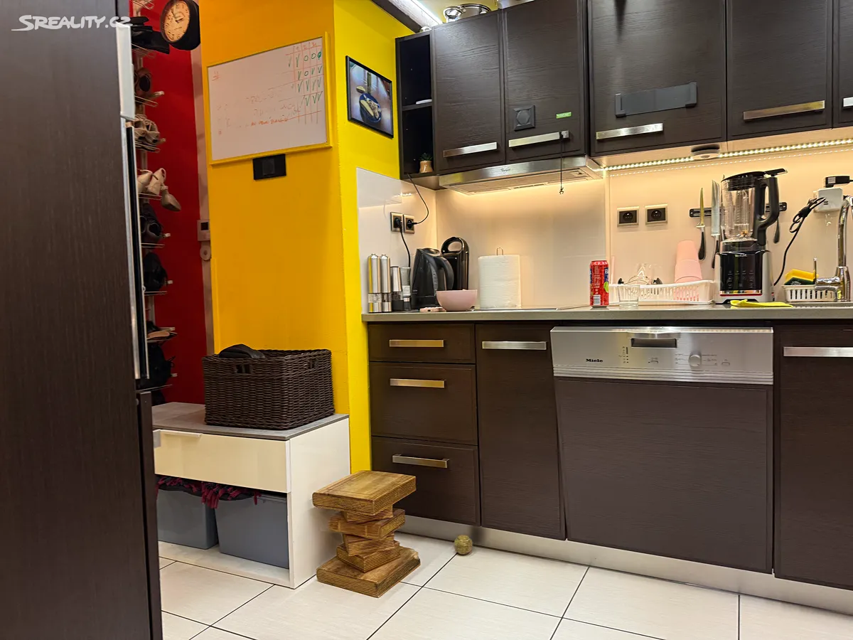 Prodej bytu 2+kk 40 m² – pohled 4