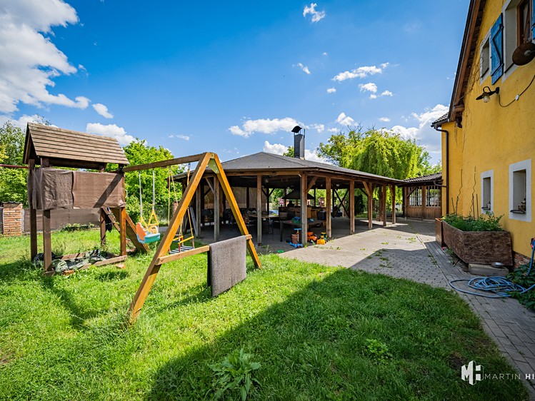 Prodej komerčního prostoru, 460 m² (7 z 18)