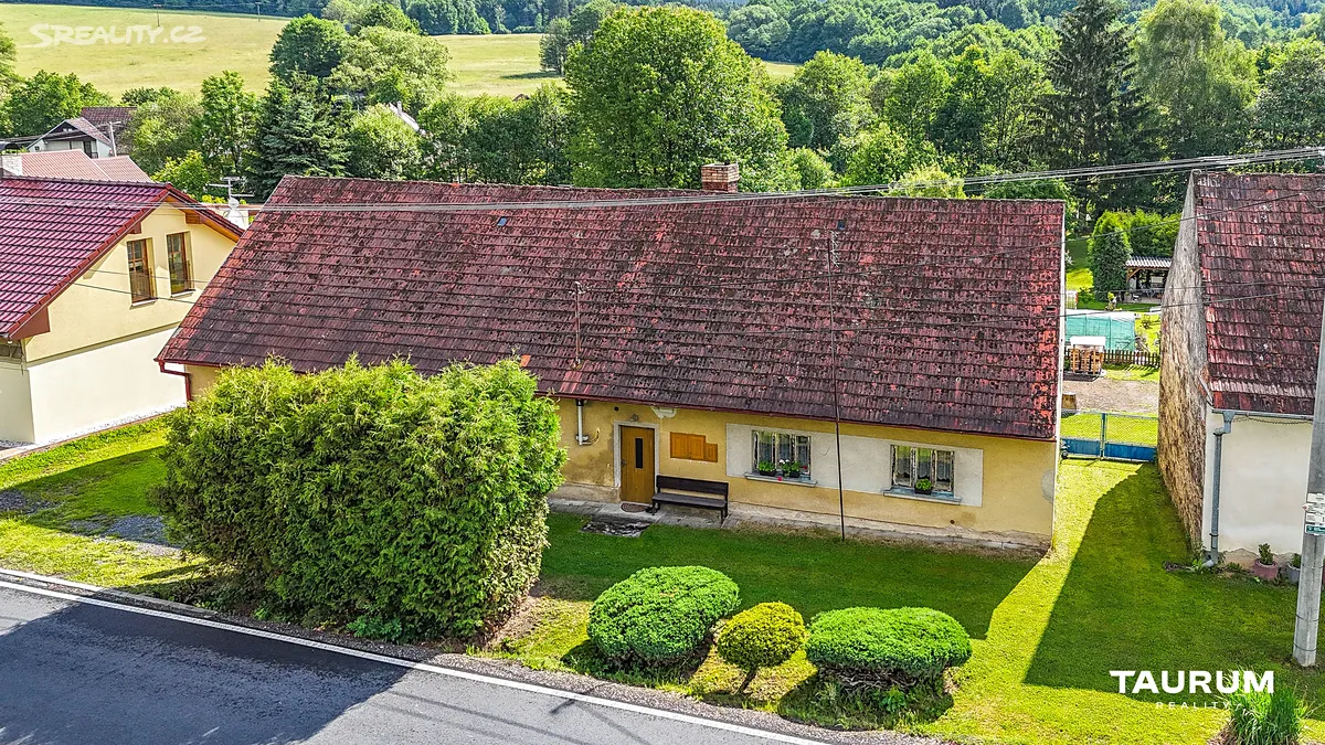 Prodej rodinného domu 108 m², pozemek 1745 m², Lovčice