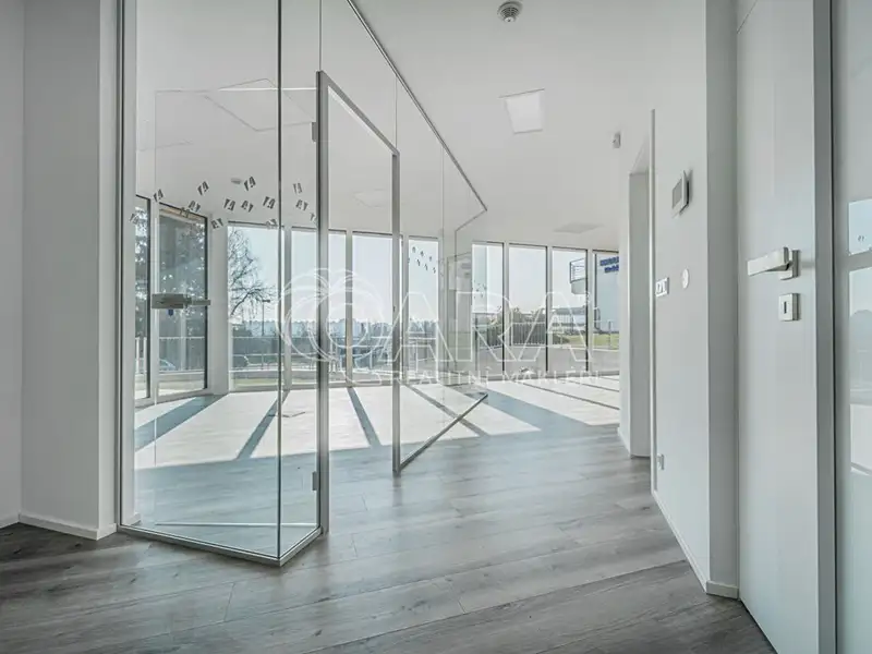 Pronájem kanceláře 96 m², Praha – náhled fotky 2