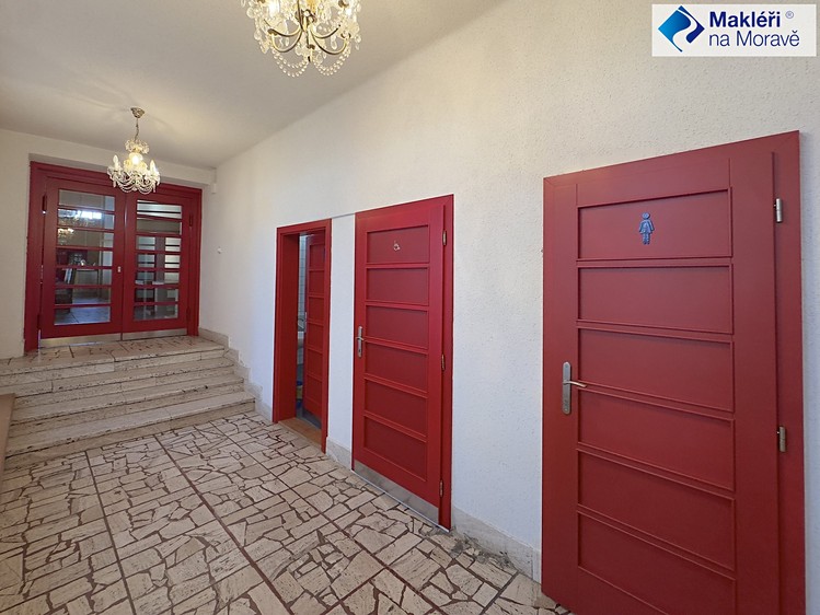 Prodej komerčního prostoru, 2 550 m² (13 z 50)