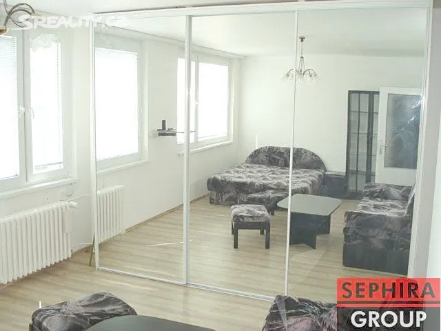 Pronájem bytu 1+kk 40 m², Praha