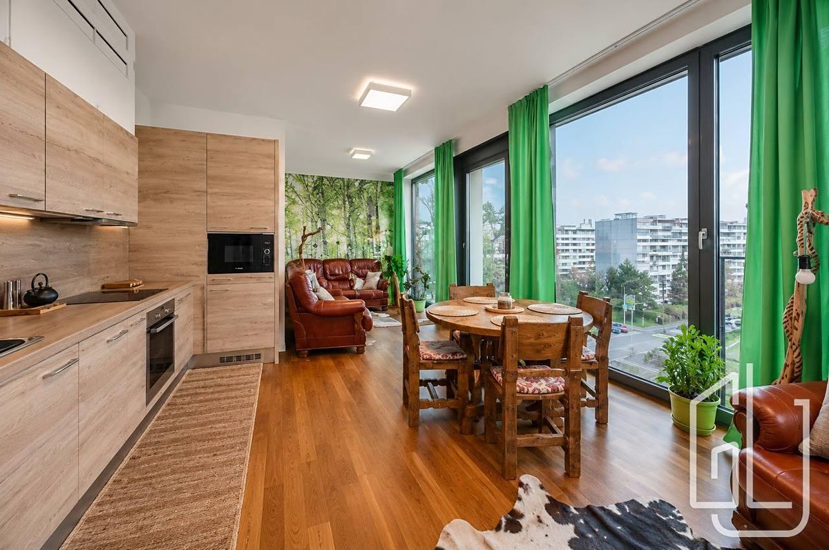 Pronájem bytu 2+kk 75 m²