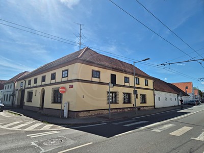 Prodej  rodinného domu 700 m², pozemek 1 209 m²