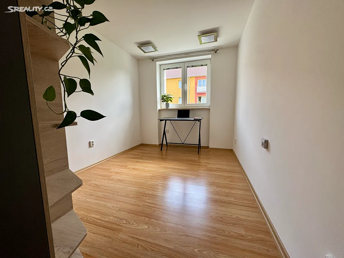 Pronájem bytu 3+kk 56 m² - Więcej