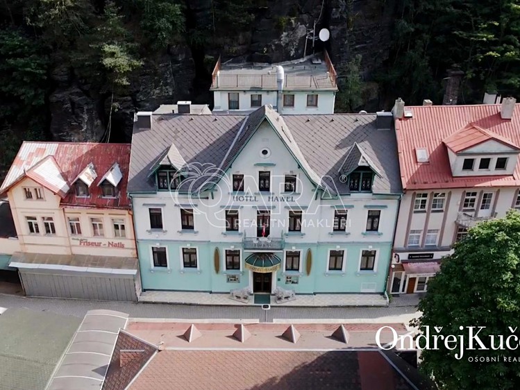 Prodej komerčního prostoru, 832 m² (1 z 60)