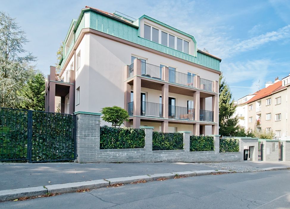 Pronájem kanceláře 130 m²