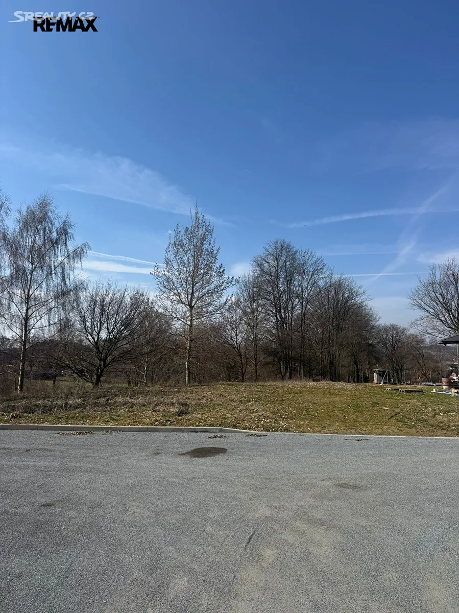 Prodej stavebního pozemku 1052 m² – pohled 6