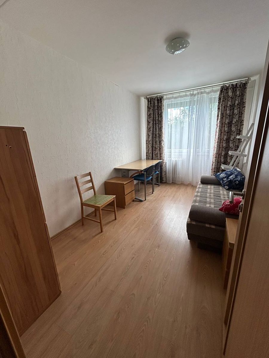 Pronájem bytu pokoje 12 m²