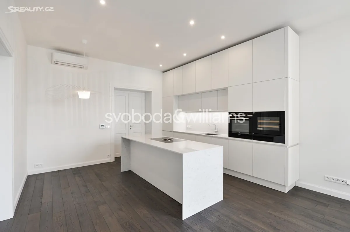 Pronájem bytu 4+kk 135 m²
