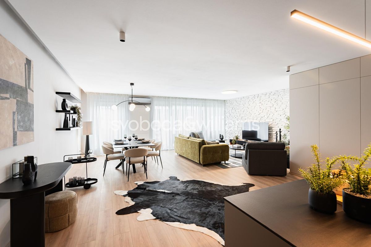 Pronájem bytu 3+kk 129 m²