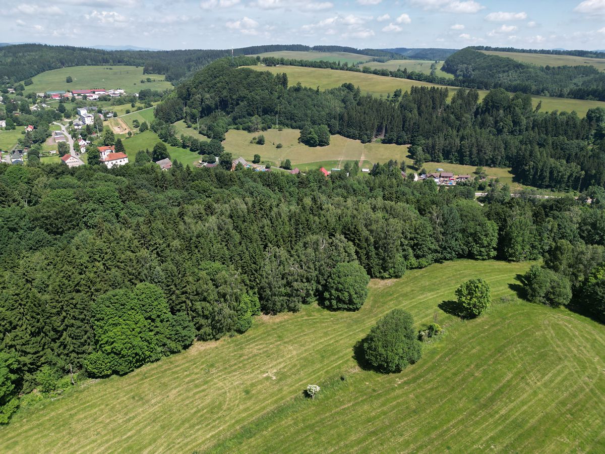Prodej pozemku 67106 m² – fotografie 2