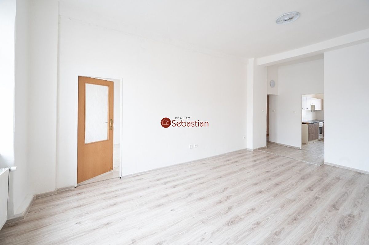 Pronájem bytu 3+1 68 m² – fotografie 4
