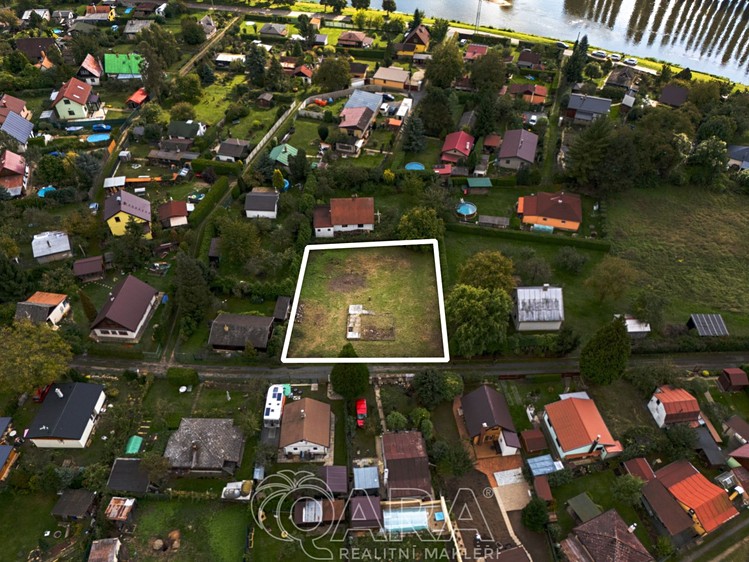 Prodej pozemku, 992 m² (4 z 10)